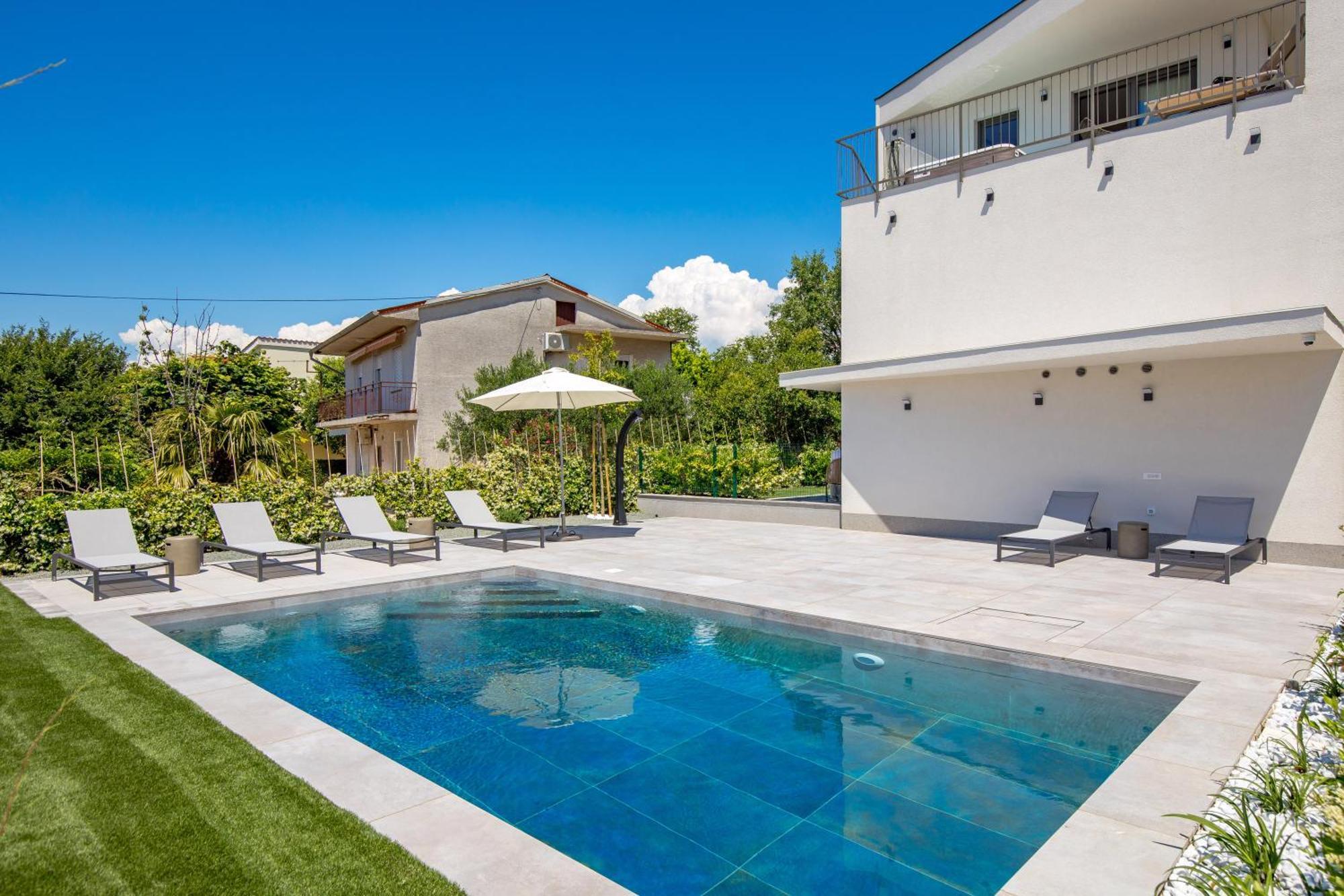Apartmani Vila Mara M 1 Heated Pool Omišalj Eksteriør bilde